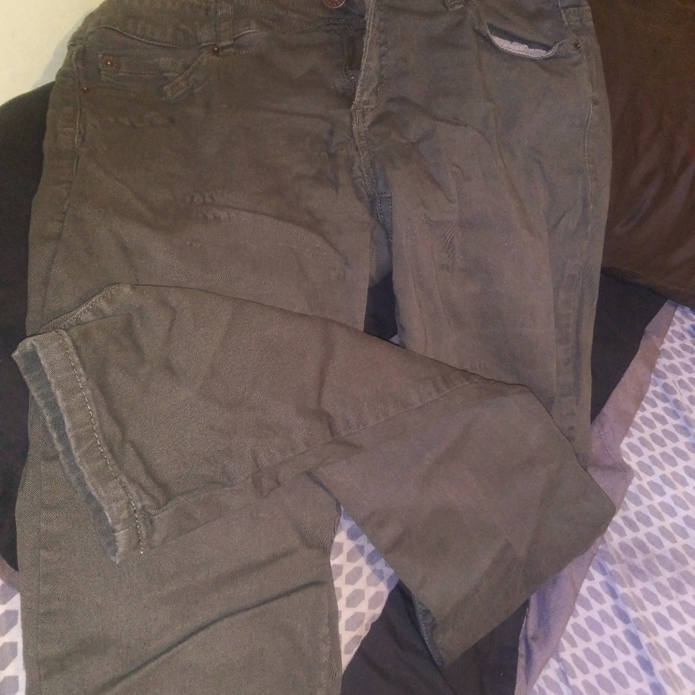 Women's army green jeggings